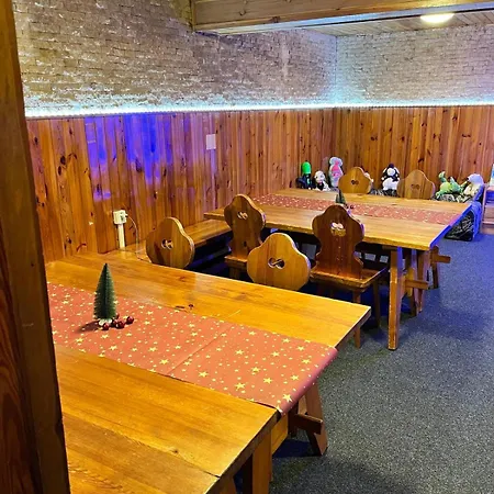 Elda Lodge *