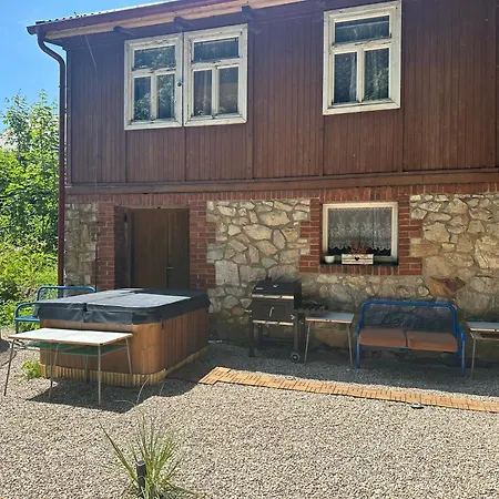 Elda Lodge